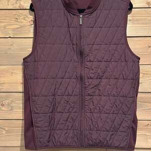 Perry Ellis Men's Quilted Hybrid Zip-Front Vest, Port Large